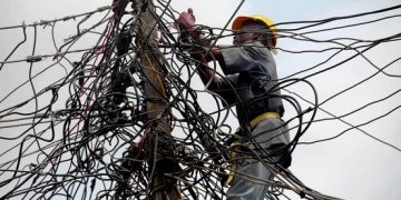 Nigerian Electricity Distributors Up Revenue by 1.7% Despite Chronic National Grid Failure