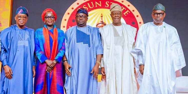 Oyetola Calls on Coastal States to Boost Tourism
