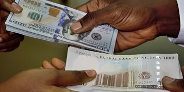 Naira Struggles Amid Persistent Dollar Scarcity