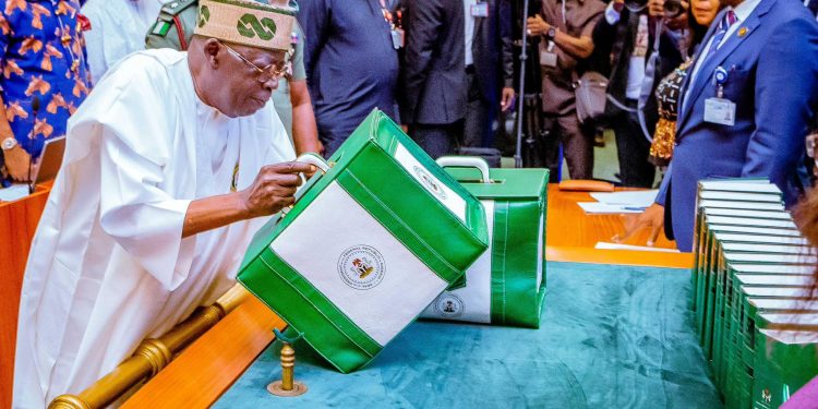 Federal Government Fails to Detail 2025 Spending