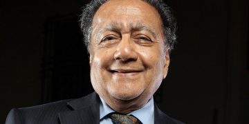 Kenyan Billionaire Manu Chandaria Donates $150,000 to Boost Student Innovation
