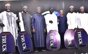 Dangote Salt Rewards 50 Top Distributors with Trucks, Cash