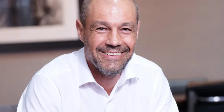 Billionaire Zak Calisto’s Karooooo Hits Two Million Subscribers in South Africa