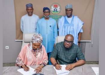 Nigeria Signs $1.3bn Alumina Refinery Deal