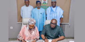 Nigeria Signs $1.3bn Alumina Refinery Deal