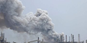 Iranian Drone Strikes Hit Kuwait’s Mina Al-Ahmadi Refinery, Escalating Tensions