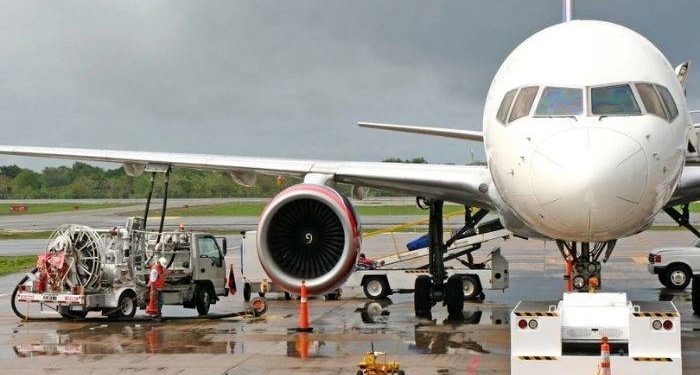 Jet Fuel Middlemen Push Prices Beyond Regulatory Limits