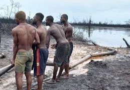 Army Nabs 9 Oil Thieves, Deactivates 10 Illegal Refining Sites in N’Delta