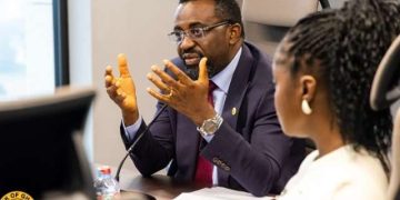 Ghana Parliament Praises Central Bank as Reserves Hit Record $14.5bn