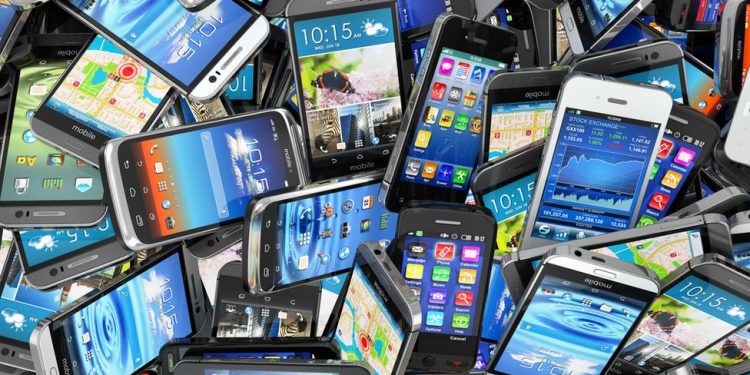 Smartphone Adoption Drives MTN, Airtel Nigeria Data Revenue Above ₦1.5tn