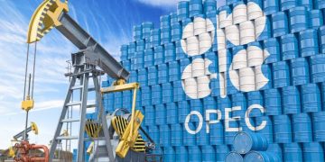 OPEC+ Approves June Output Hike as UAE Exits Alliance