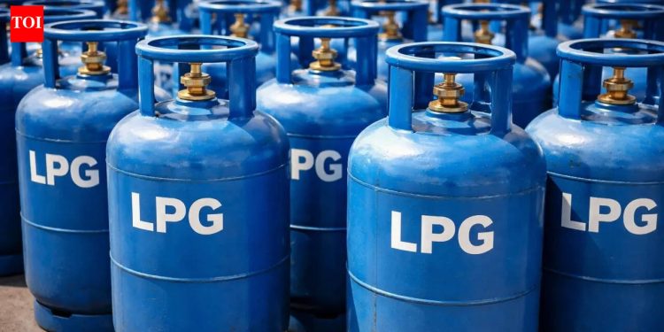 Nigeria’s Energy Costs Surge as LPG and Petrol Prices Climb