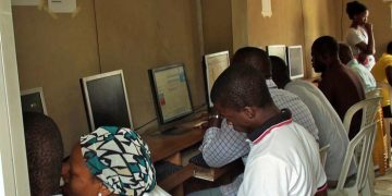 How Mobile Internet Ended Nigeria’s Cyber Café Boom