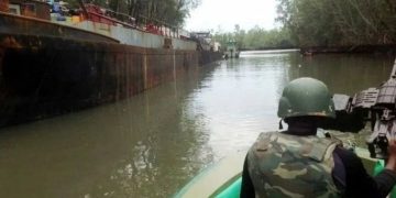 Nigerian Navy Seizes 682 Tonnes of Suspected Illegal Crude in Akwa Ibom