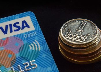 Nigerian Banks Raise International Spending Limits on Dollar Cards