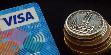 Nigerian Banks Raise International Spending Limits on Dollar Cards