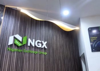 Naira Ends Week Stronger as Reserves Hit $54.08bn