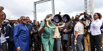 Ruto Tours Dangote Refinery Ahead of Lamu Project Groundbreaking